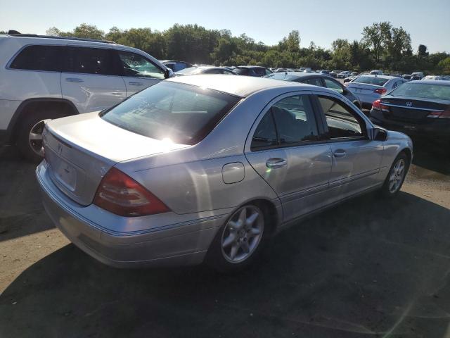 WDBRF61J74A552903 - 2004 MERCEDES-BENZ C 240 SILVER photo 3