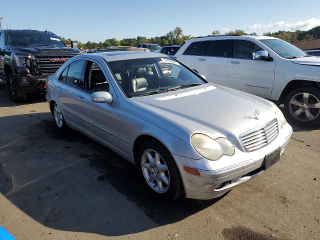 WDBRF61J74A552903 - 2004 MERCEDES-BENZ C 240 SILVER photo 4