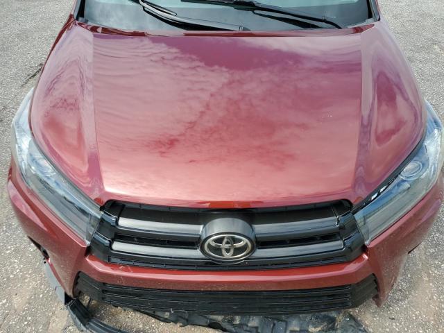5TDJZRFH2KS606086 - 2019 TOYOTA HIGHLANDER SE RED photo 12