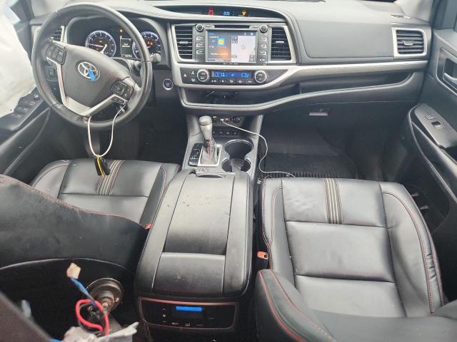 5TDJZRFH2KS606086 - 2019 TOYOTA HIGHLANDER SE RED photo 8