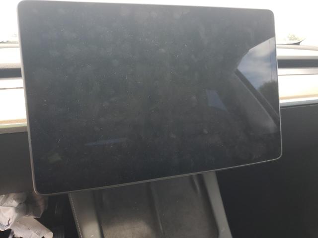 5YJYGAEE9MF208815 - 2021 TESLA MODEL Y WHITE photo 9