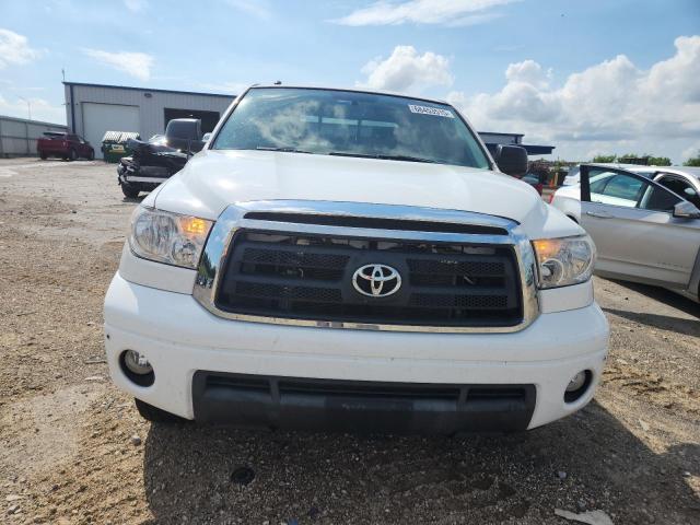 5TFUY5F15CX230443 - 2012 TOYOTA TUNDRA DOUBLE CAB SR5 WHITE photo 5