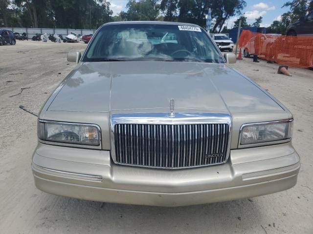 1LNLM81W2VY756369 - 1997 LINCOLN TOWN CAR EXECUTIVE ذهبي صورة 5