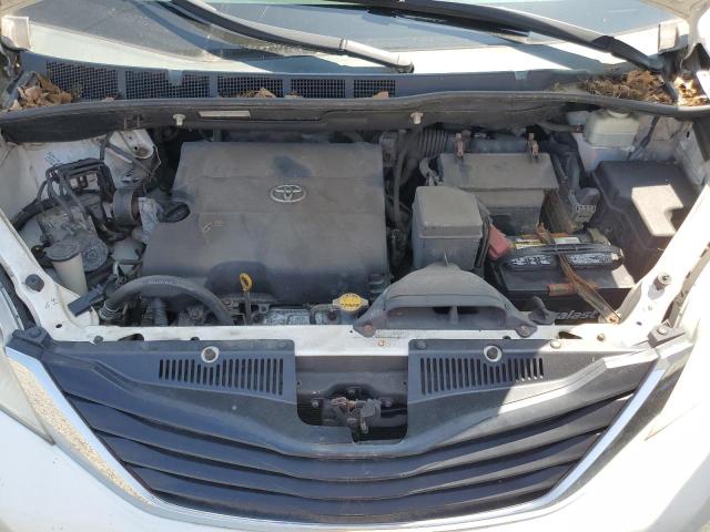5TDKK3DCXBS173498 - 2011 TOYOTA SIENNA LE თეთრი ფოტო 12