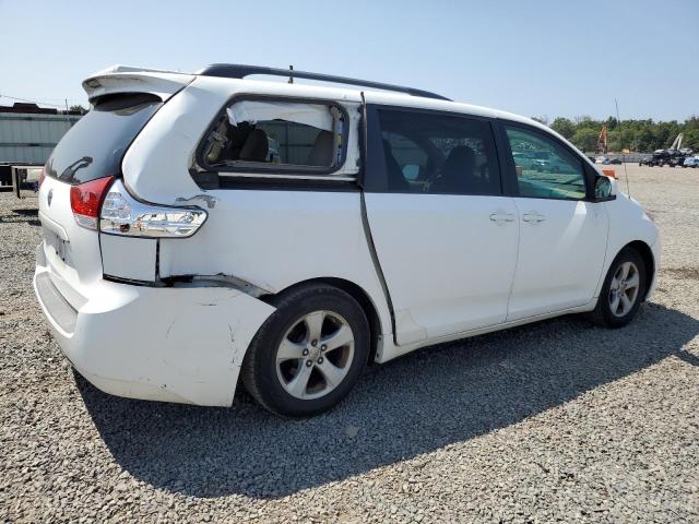 5TDKK3DCXBS173498 - 2011 TOYOTA SIENNA LE თეთრი ფოტო 3