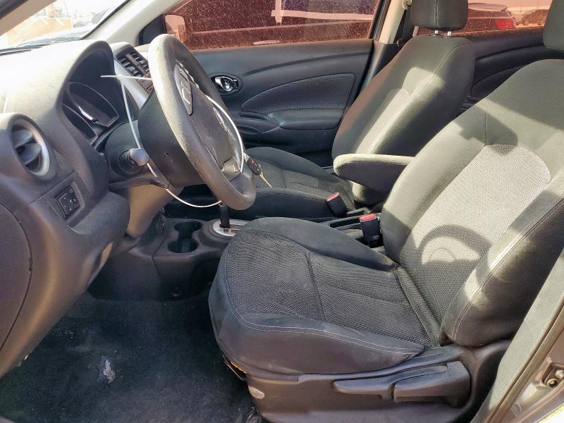 3N1CN7AP2JL855938 - 2018 NISSAN VERSA S 灰色 照片 7