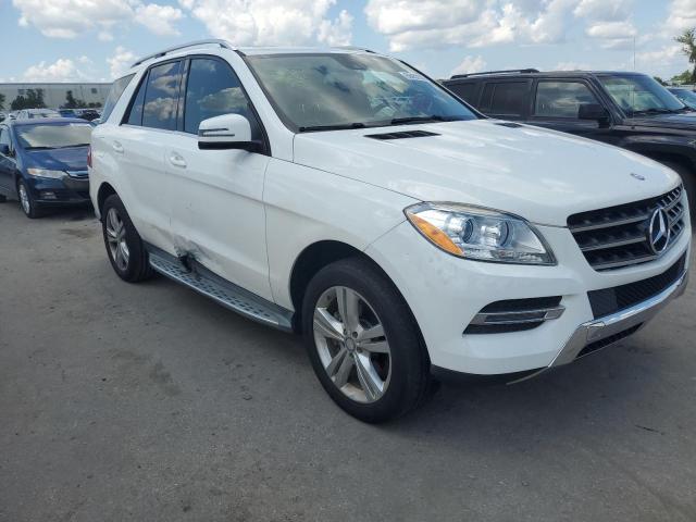 4JGDA5HB3FA497593 - 2015 MERCEDES-BENZ ML 350 4MATIC WHITE photo 4