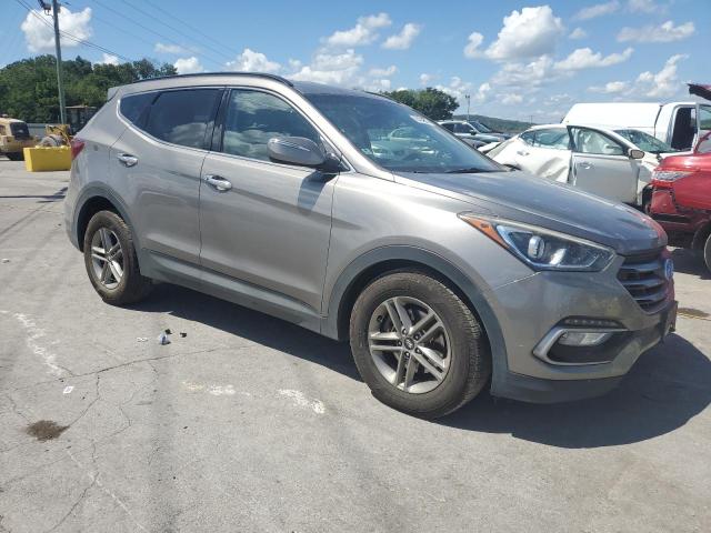 5NMZUDLB3JH052921 - 2018 HYUNDAI SANTA FE S 灰色 照片 4