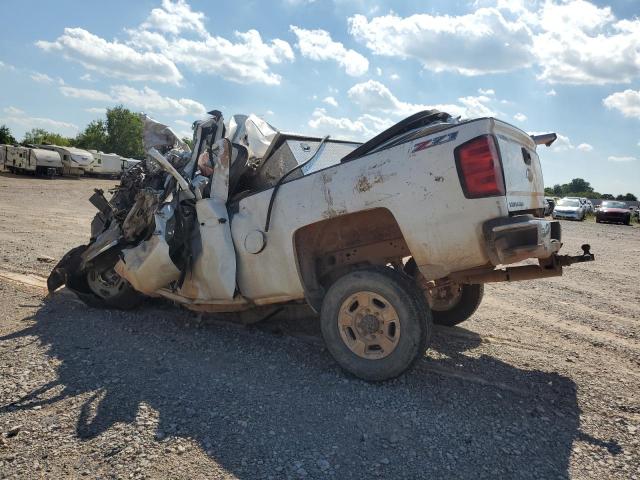 1GC1KUEY7JF154787 - 2018 CHEVROLET SILVERADO K2500 HEAVY DUTY WHITE photo 2