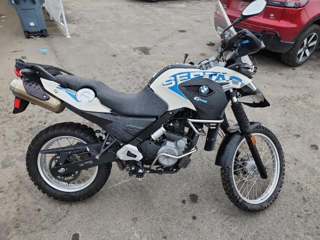 WB1014601CZC95346 - 2012 BMW G650 SERTAO WHITE photo 1