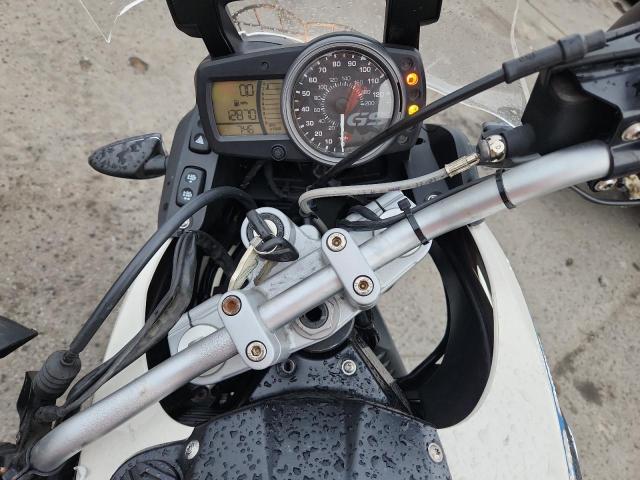 WB1014601CZC95346 - 2012 BMW G650 SERTAO WHITE photo 7