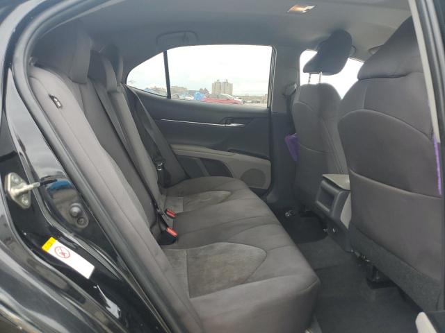 4T1B11HK6JU640415 - 2018 TOYOTA CAMRY L Qara foto 10