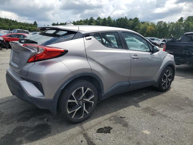 NMTKHMBXXJR005982 - 2018 TOYOTA C-HR XLE SILVER photo 3