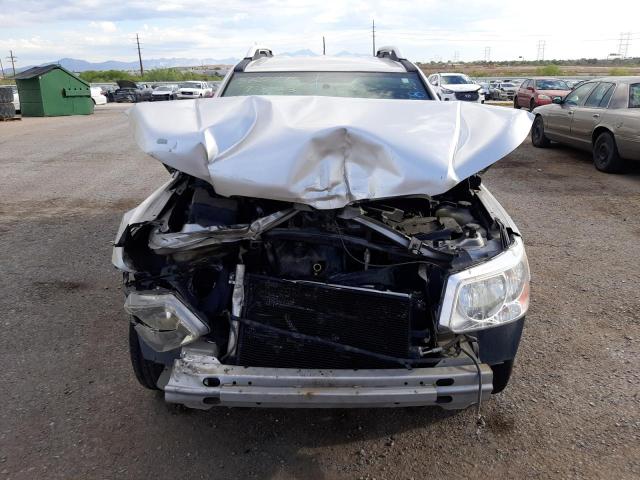 2CKDL63F776116088 - 2007 PONTIAC TORRENT SILVER photo 5