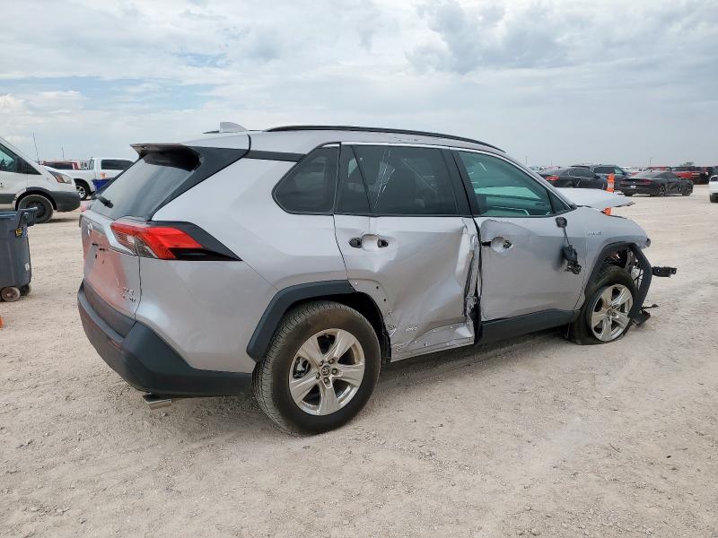 4T3RWRFV5MU025829 - 2021 TOYOTA RAV4 XLE Gümüş foto 3