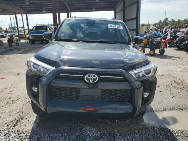JTEFU5JR6N5269862 - 2022 TOYOTA 4RUNNER SR5 黑色 照片 5