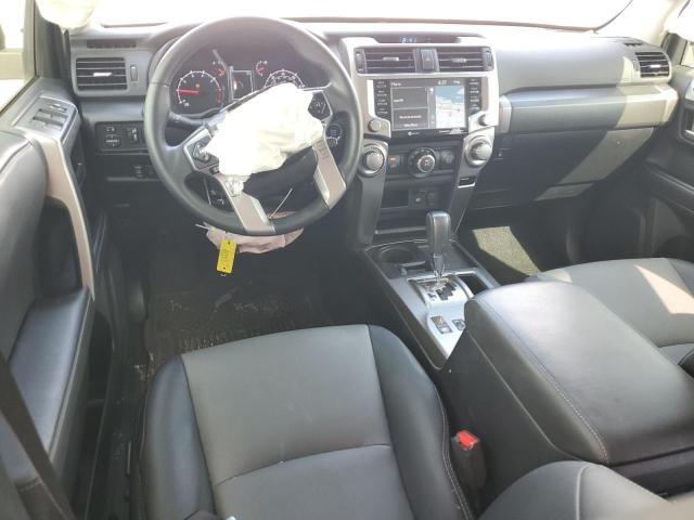 JTEFU5JR6N5269862 - 2022 TOYOTA 4RUNNER SR5 黑色 照片 8