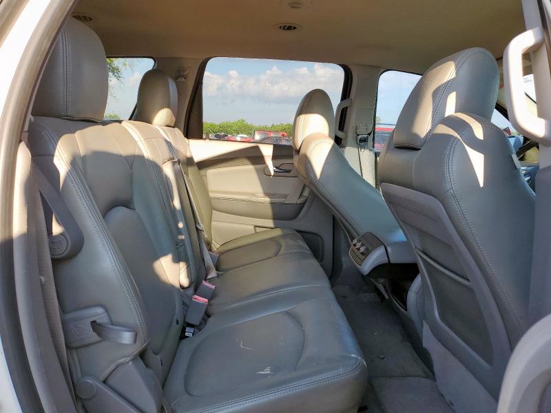 1GNKRGED4CJ425035 - 2012 CHEVROLET TRAVERSE LT WHITE photo 11