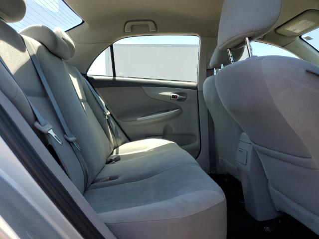 2T1BU4EE0CC828875 - 2012 TOYOTA COROLLA BASE 银色 照片 10