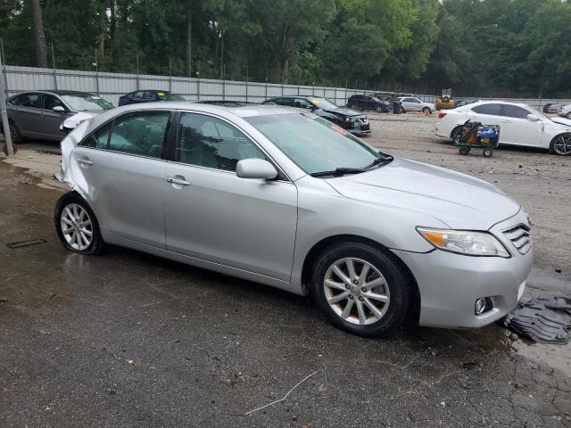 4T1BF3EKXBU222927 - 2011 TOYOTA CAMRY BASE SILVER photo 4