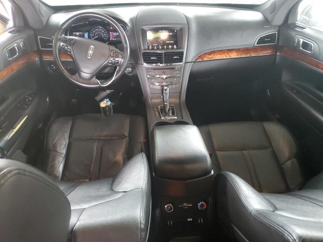 2LMHJ5NK8JBL02384 - 2018 LINCOLN MKT BLACK photo 8