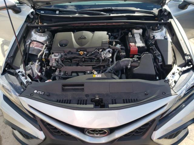 4T1G11AK8PU740928 - 2023 TOYOTA CAMRY SE NIGHT SHADE SILVER photo 11