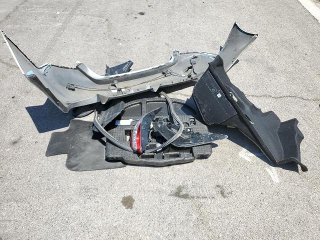 4T1B61HK0JU007443 - 2018 TOYOTA CAMRY XSE WHITE photo 12