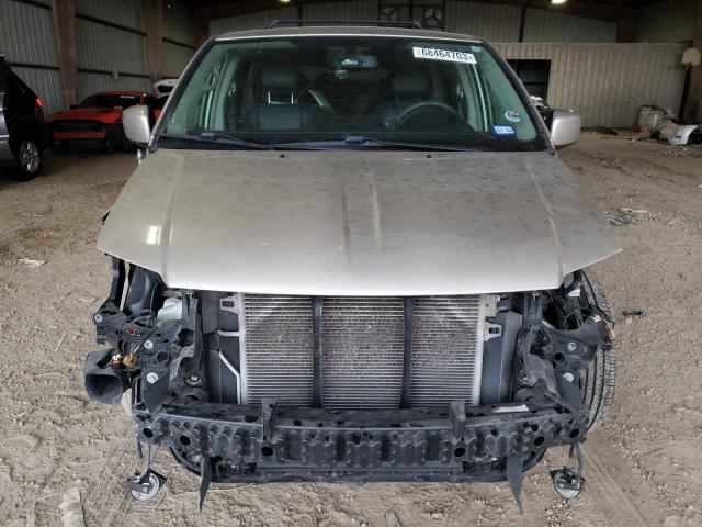 2C4RC1BG0CR390199 - 2012 CHRYSLER TOWN & COU TOURING BEIGE photo 5