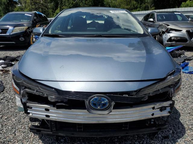 JTDEAMDE2NJ053025 - 2022 TOYOTA COROLLA LE BLUE photo 5