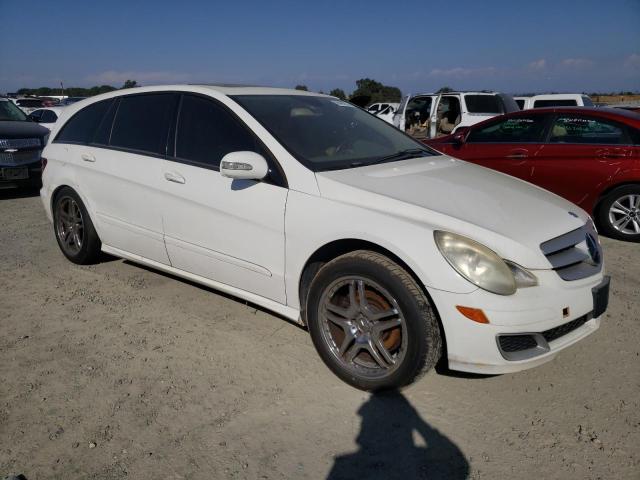 4JGCB65E66A026244 - 2006 MERCEDES-BENZ R 350 WHITE photo 4