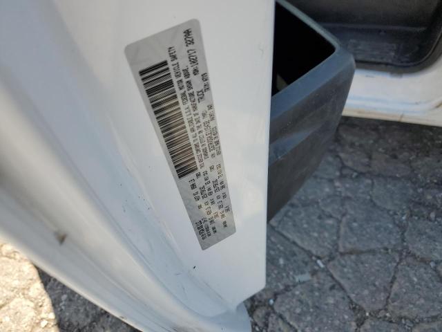 3C6TRVDG0JE115432 - 2018 RAM PROMASTER 2500 HIGH WHITE photo 13