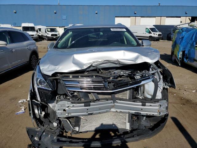 1GYKNDRS6KZ194113 - 2019 CADILLAC XT5 LUXURY SILVER photo 5