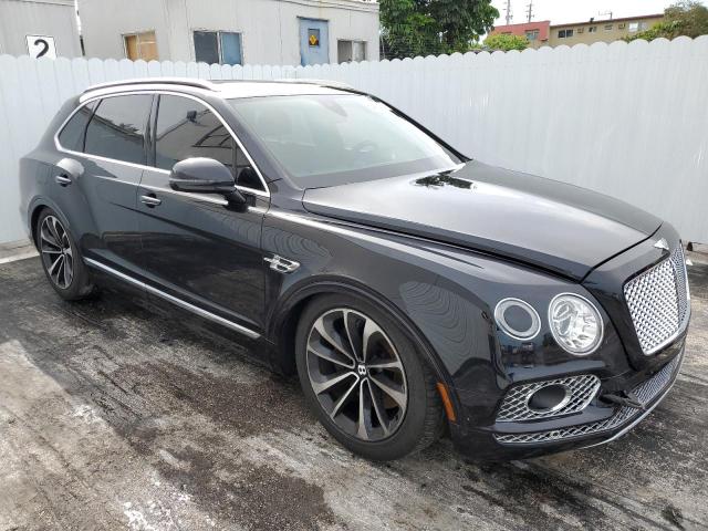 SJAAC2ZV2JC017759 - 2018 BENTLEY BENTAYGA BLACK photo 4