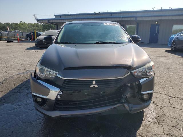 JA4AP3AUXHZ043975 - 2017 MITSUBISHI OUTLANDER ES 棕色 照片 5