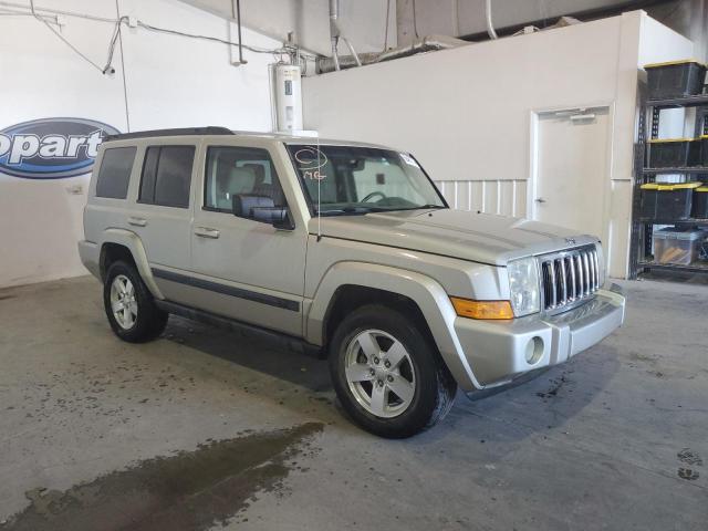 1J8HG48KX7C656834 - 2007 JEEP COMMANDER TAN photo 4