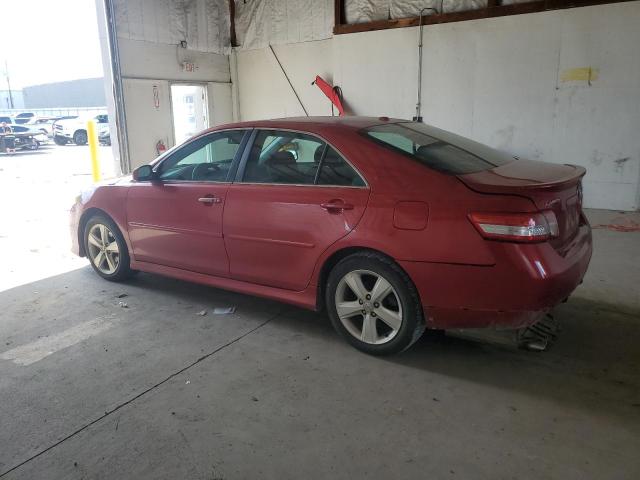 4T1BF3EK5BU661551 - 2011 TOYOTA CAMRY BASE Kırmızı fotoğraf 2