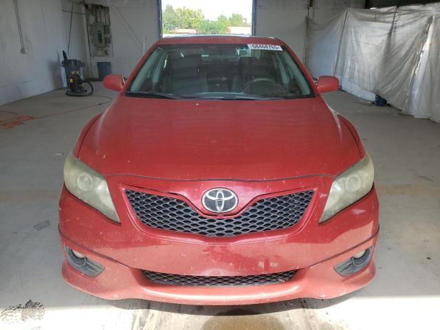 4T1BF3EK5BU661551 - 2011 TOYOTA CAMRY BASE Kırmızı fotoğraf 5