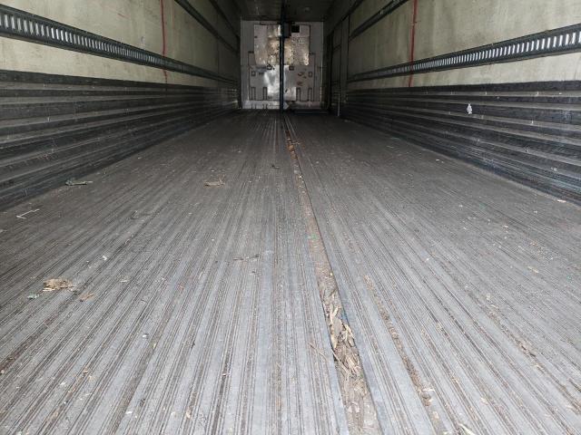 1UYVS2480CU452606 - 2012 UTILITY VS2RA 白色 照片 5