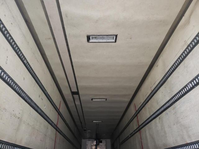 1UYVS2480CU452606 - 2012 UTILITY VS2RA 白色 照片 6