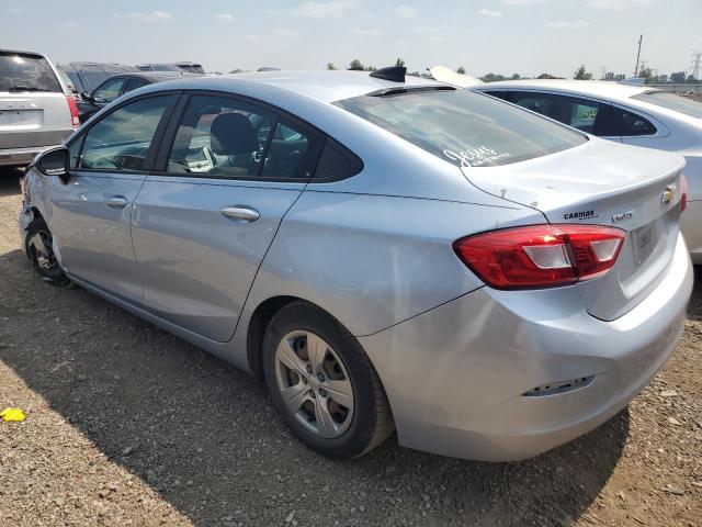 1G1BC5SMXJ7112254 - 2018 CHEVROLET CRUZE LS Srebrny zdjęcie 2