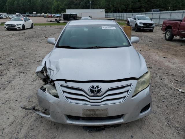 4T1BF3EK7BU176733 - 2011 TOYOTA CAMRY BASE ვერცხლისფერი ფოტო 5