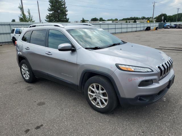 1C4PJMCB6JD564195 - 2018 JEEP CHEROKEE LATITUDE SILVER photo 4