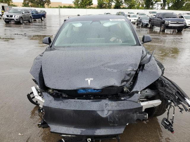 5YJ3E1EA5SF012784 - 2025 TESLA MODEL 3 灰色 照片 5