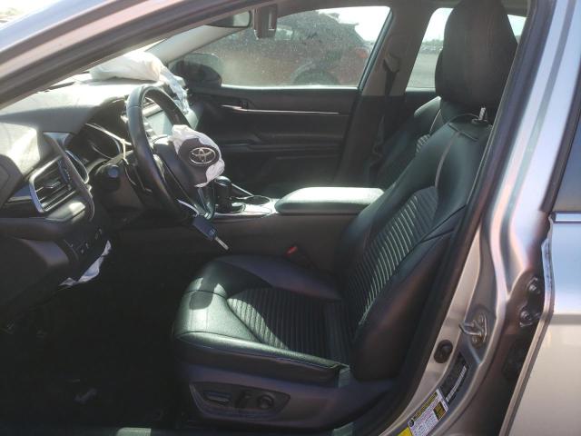 4T1G11AK2LU893007 - 2020 TOYOTA CAMRY SE 银色 照片 7