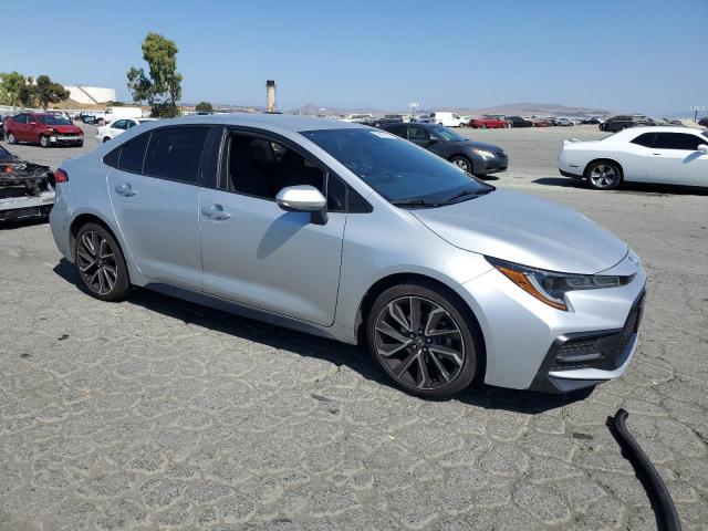 JTDS4MCE3N3511140 - 2022 TOYOTA COROLLA SE ვერცხლისფერი ფოტო 4