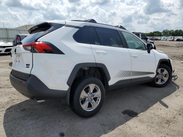 2T3P1RFV7NW328957 - 2022 TOYOTA RAV4 XLE WHITE photo 3