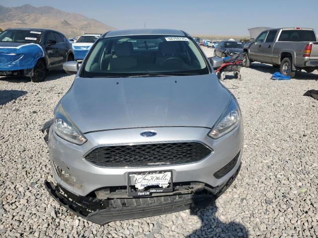 1FADP3F25GL293612 - 2016 FORD FOCUS SE 银色 照片 10