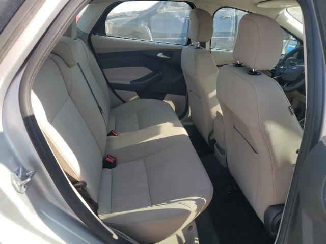 1FADP3F25GL293612 - 2016 FORD FOCUS SE 银色 照片 19