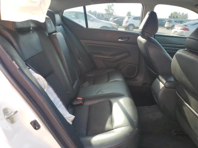 1N4BL4CV1KC130343 - 2019 NISSAN ALTIMA SR WHITE photo 10