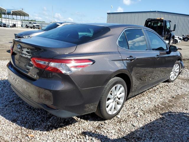 4T1B11HK2JU649323 - 2018 TOYOTA CAMRY L GRAY photo 3